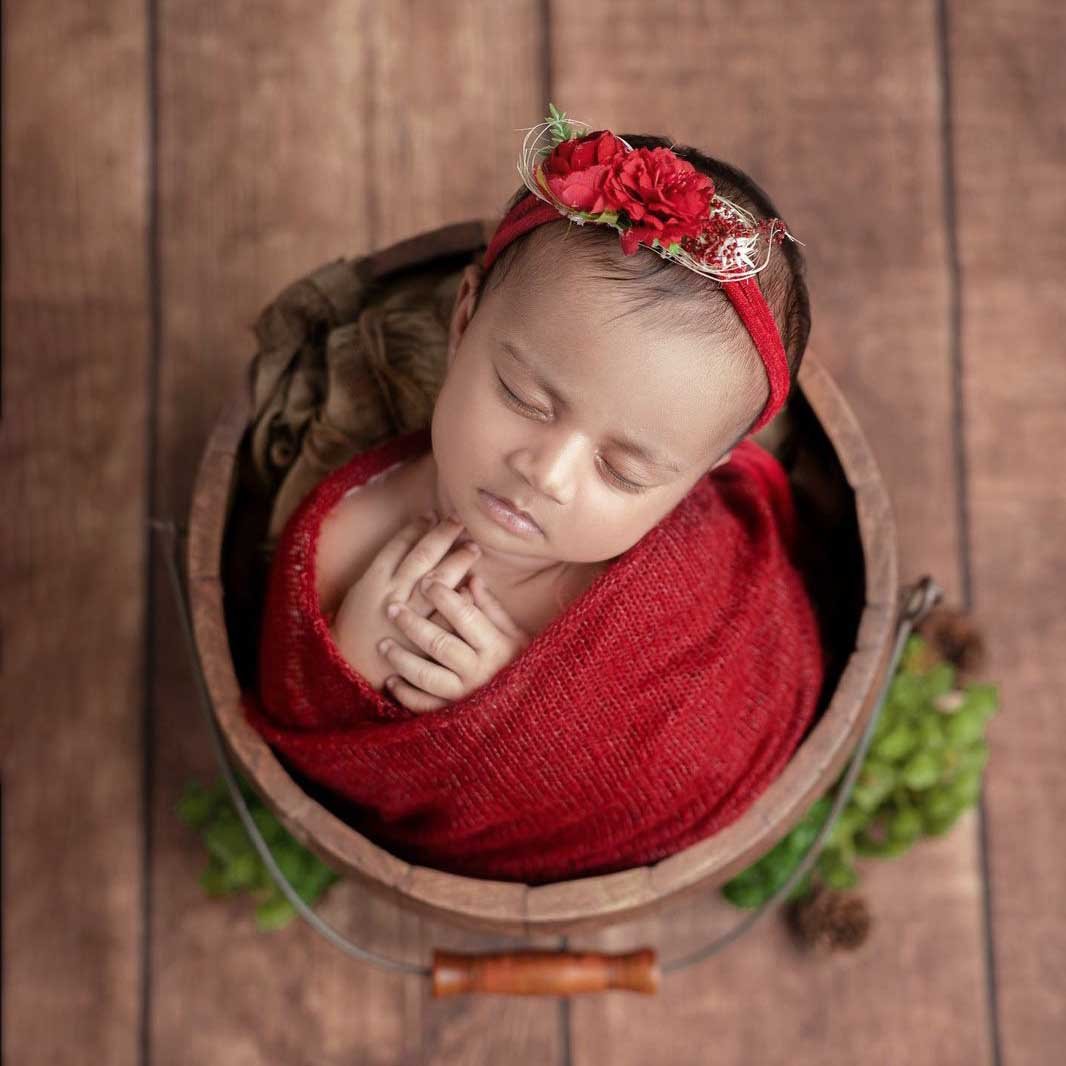 newborn-photography-workshop-saranya-red-costume